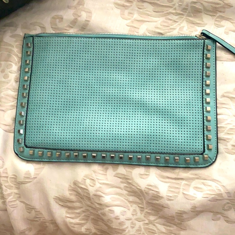 NWOT Summer and Rose studded clutch